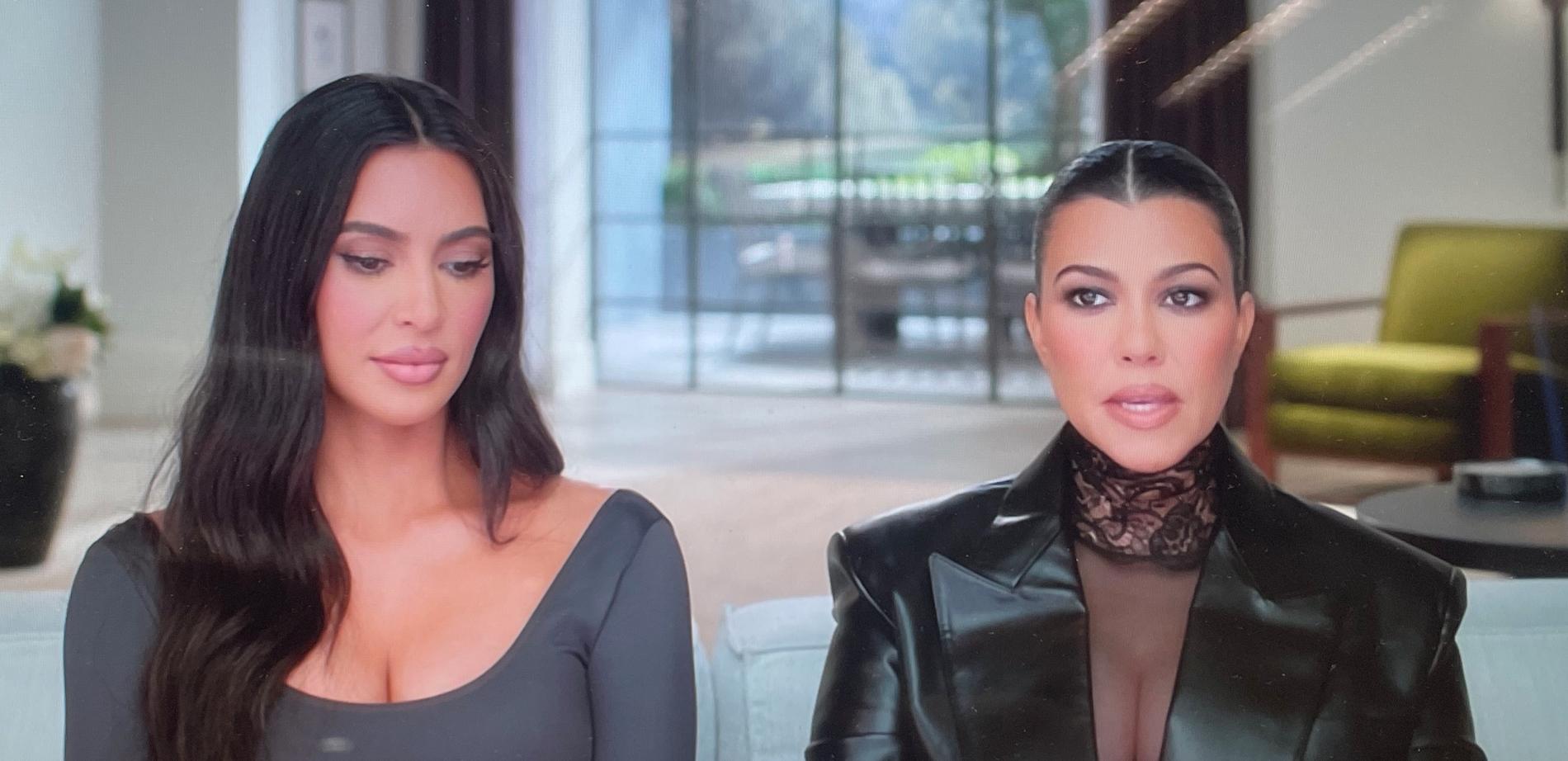 Kim och Koutney i ”The Kardashians”.