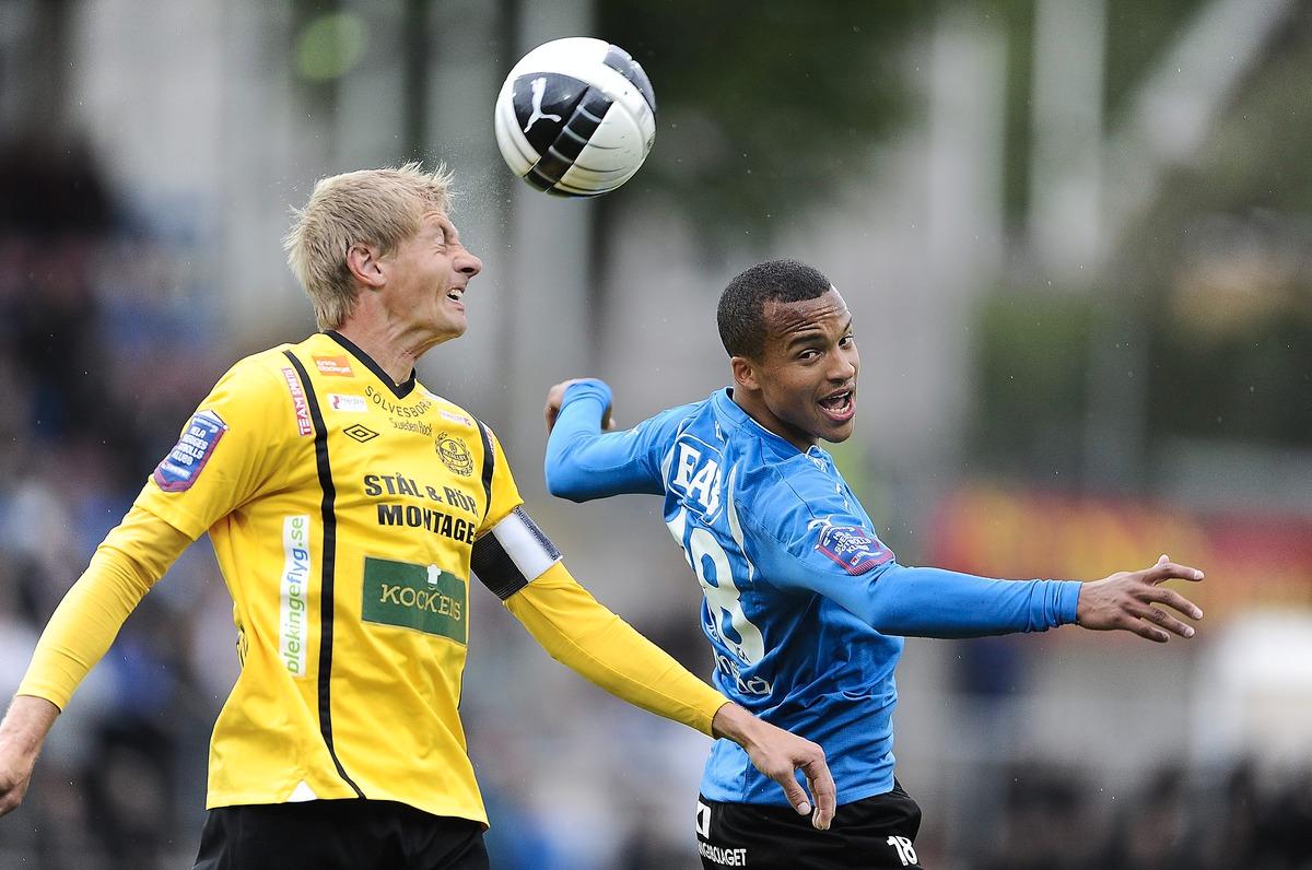 oväntad matchhjälte HBK tog säsongens första seger hemma mot Mjällby. Men matchens enda mål gjordes av bortalagets Patrik Rosengren – och inte av HBK:s anfallare Marcus Olsson.