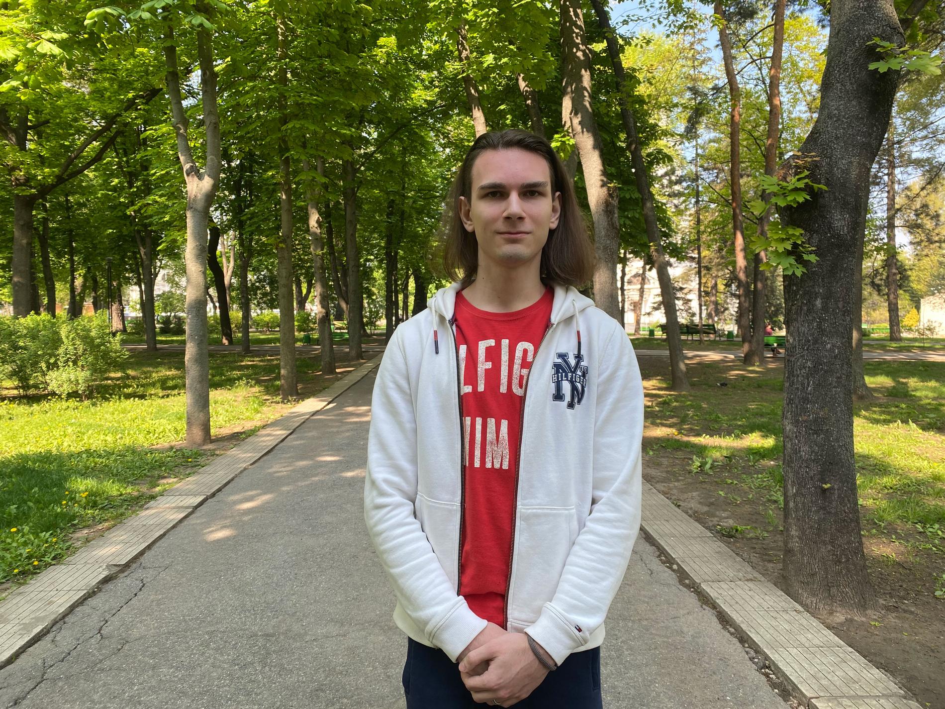 Läkarstudenten Mikhail Sidenko, 20 vill inte kriga, även om han har åldern inne.
