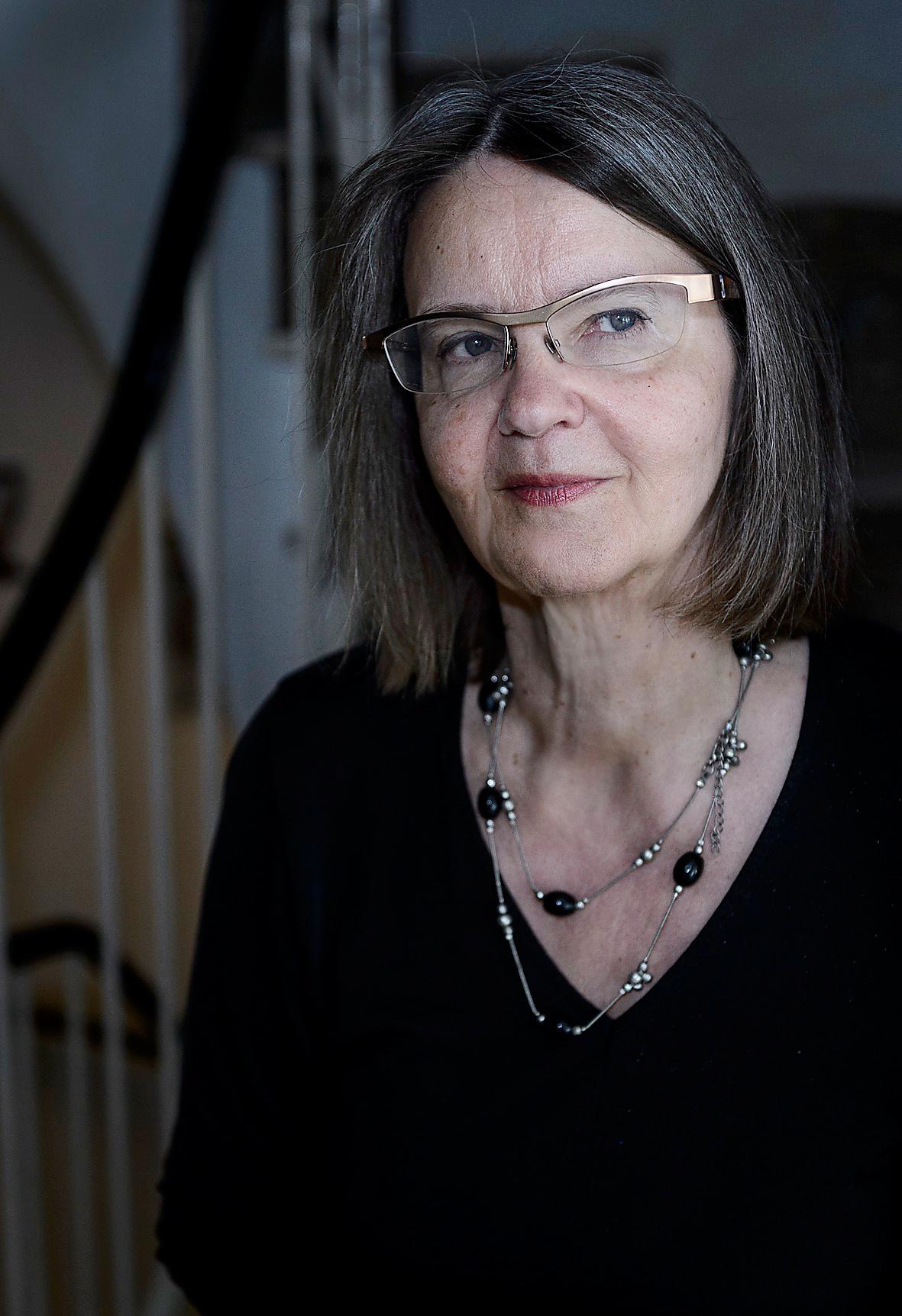Poeten Eva Ströms (född 1947) nya diktsamling är en av hennes största och viktigaste, menar Kristian Lundberg.
Foto: Kennet Ruona
