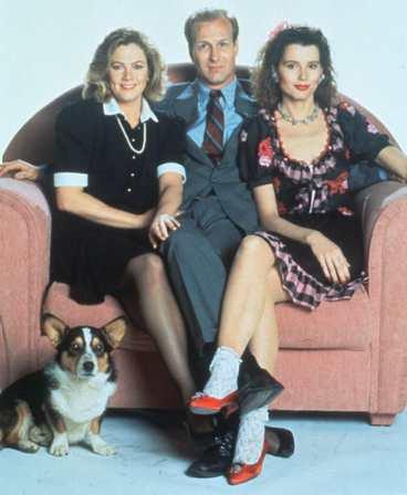  Den tillfällige turisten. William Hurt som Macon Leary omgiven av sin fru Sarah (Kathleen Turner) och den smågalna hunddressören Muriel (Geena Davies). Oscarsbelönad dramakomedi från 1988.