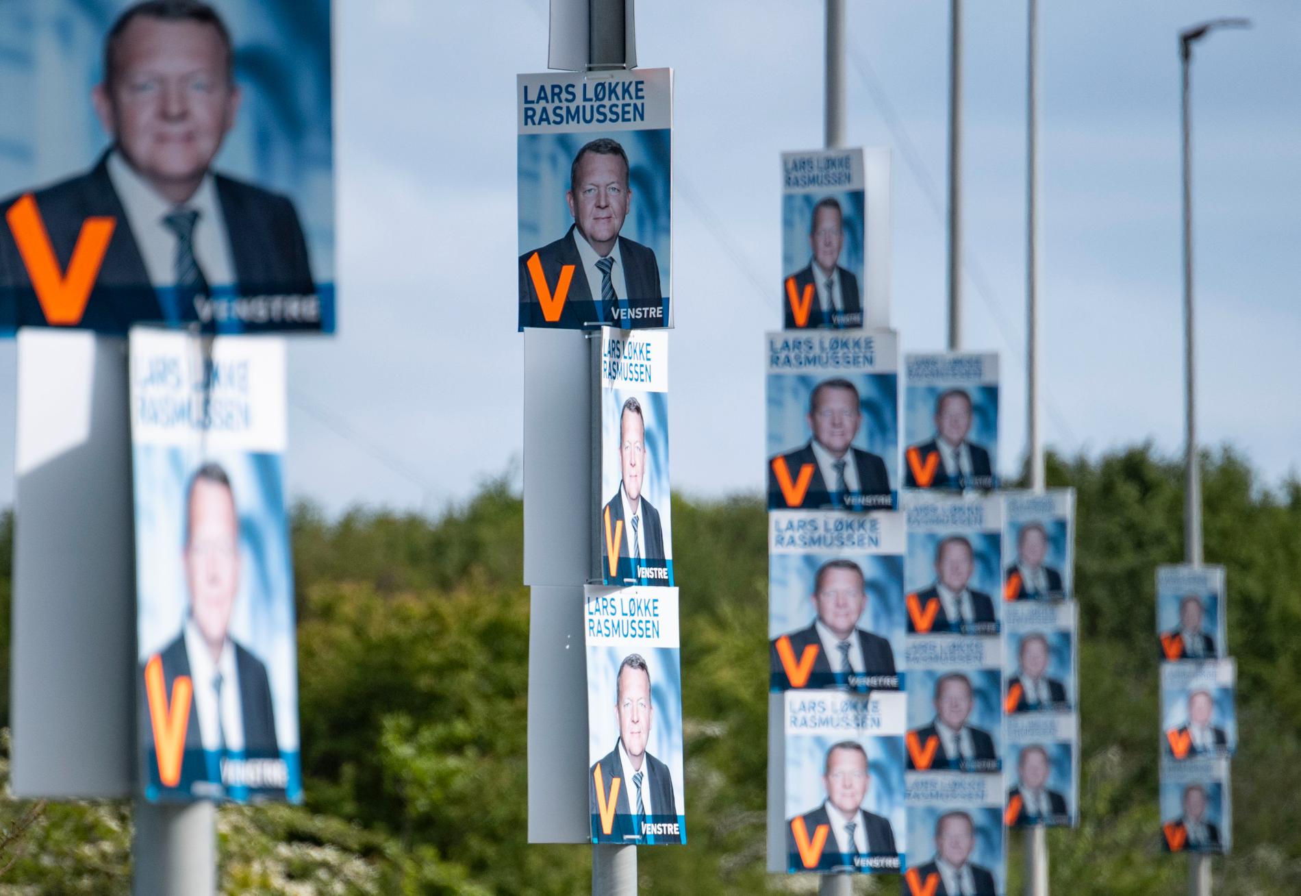 Valaffischer med Lars Løkke Rasmussen inför danska valet till Folketinget i maj. Arkivbild.