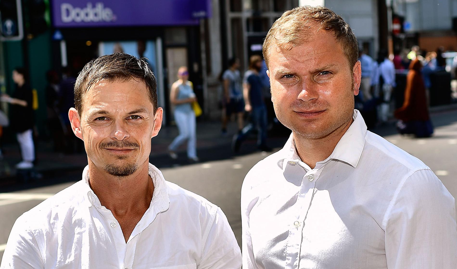 Aftonbladets Peter Wixtröm och Petter J Larsson på plats i London.
