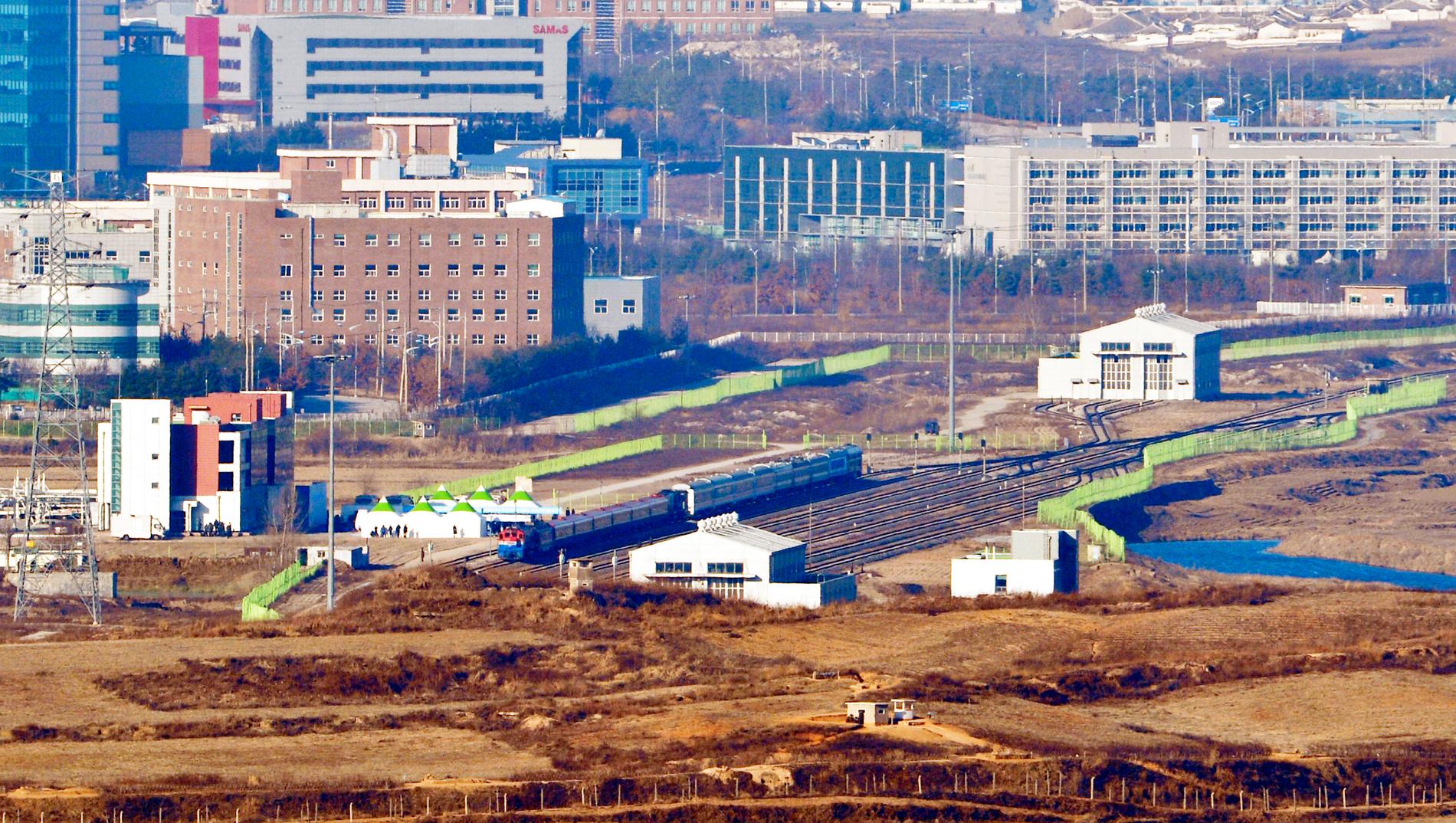 Tåg från Sydkorea och Nordkorea i Kaesong. Arkivbild.