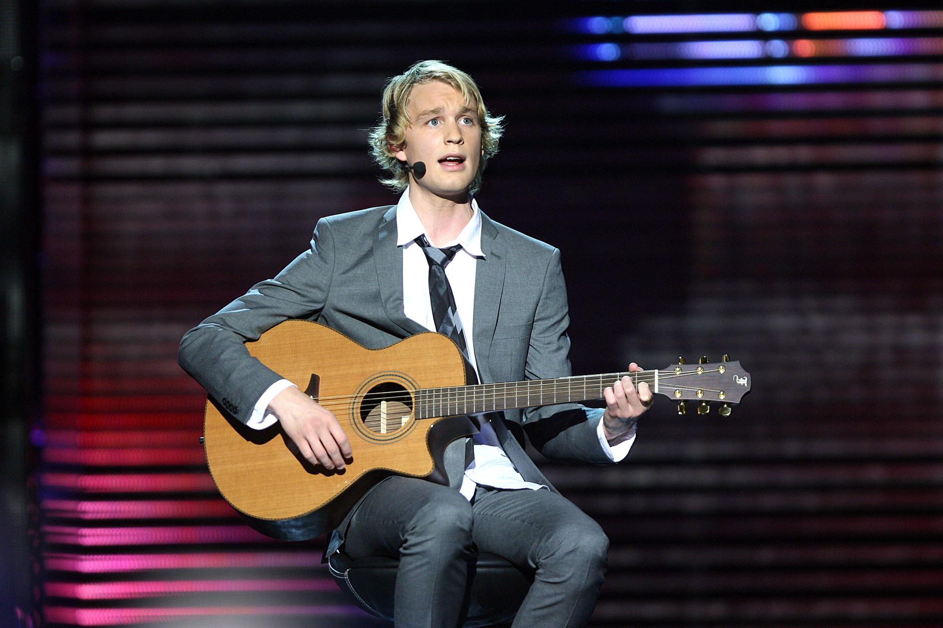 Björn Gustafsson sjunger ”Kärlekssång till Carina Berg” i Melodifestivalen 2008