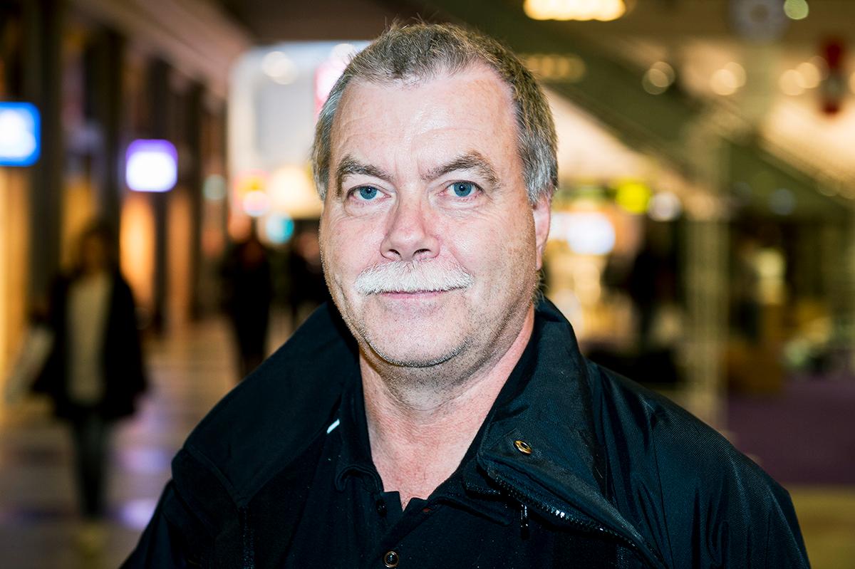 Tycker du att Sverige bör slopa vinter- och sommartid?  Clas-Göran Carlsson, 59, statstjänsteman, Karlstad
– Ja, det känns inte nödvändigt. Det blir ju lite av en jet-lag. Men jag tänker inte så mycket på det, allting sköts ju automatiskt av datorer nu för tiden.