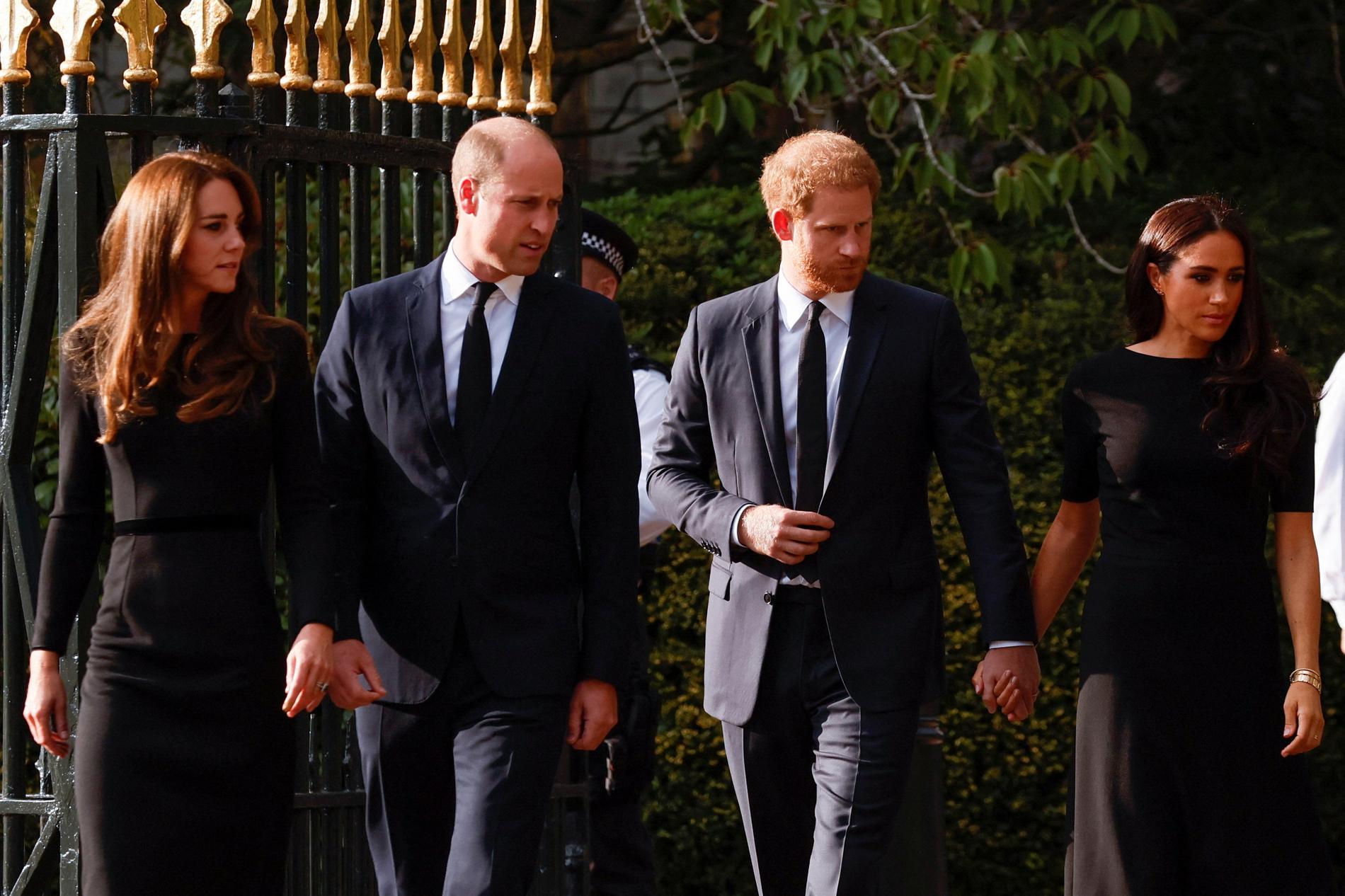 Prinsessan Kate, prins William, prins Harry och Meghan Markle. 