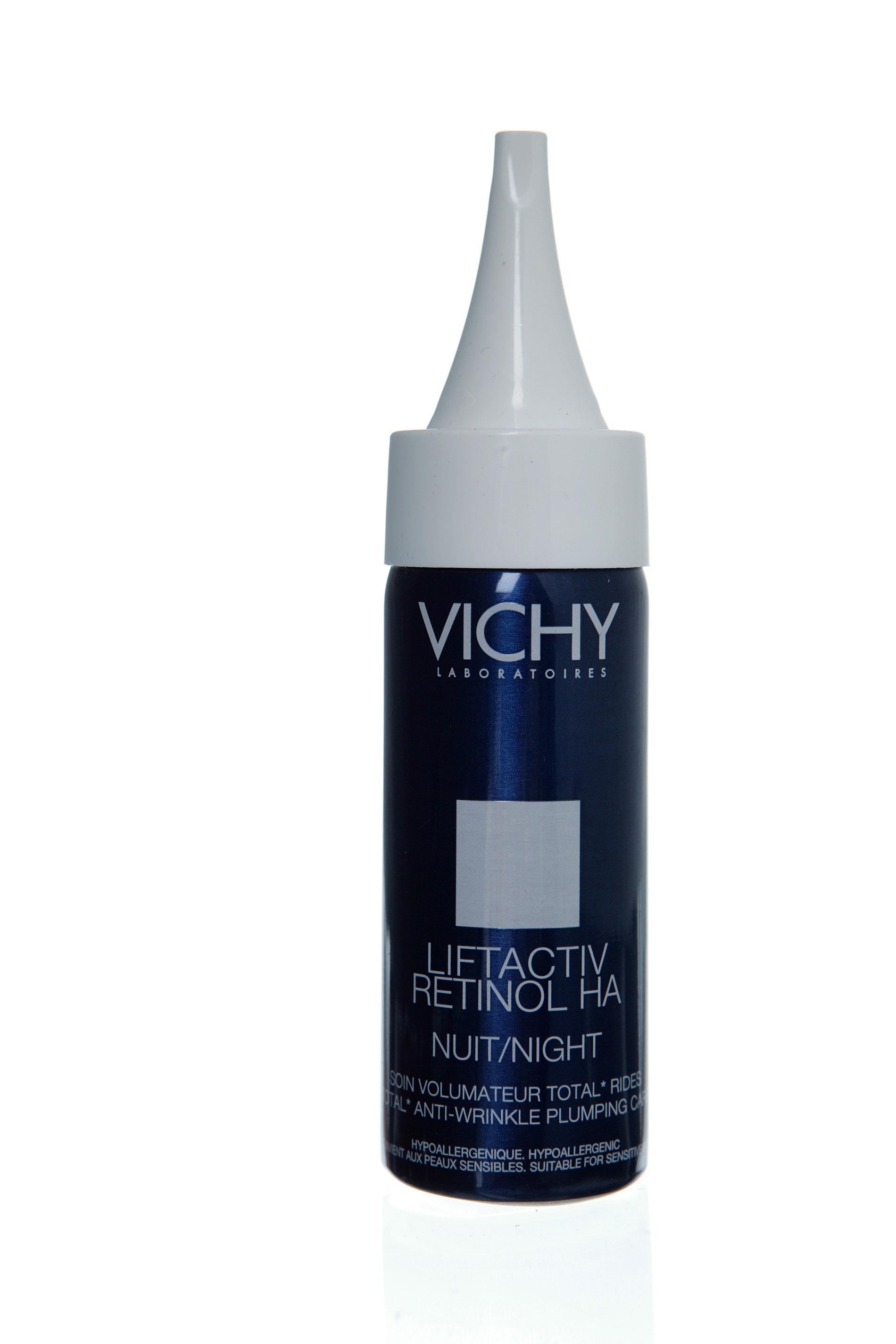 ”Liftactiv retinol HA night” från Vichy innehåller den aktiva ingrediensen retinol och två typer av hyaluronsyra — ett naturligt ämne som fyller ut rynkorna inifrån. Pris, 359 kronor.