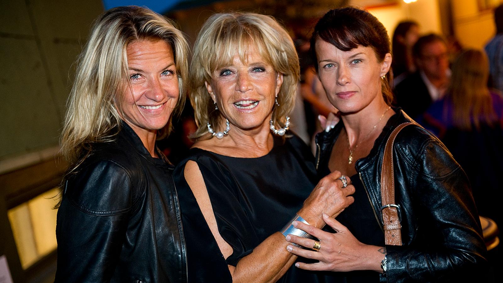 Mamma Barbro ”Lill-Babs” Svensson med döttrarna Kristin Kaspersen och Malin Berghagen.