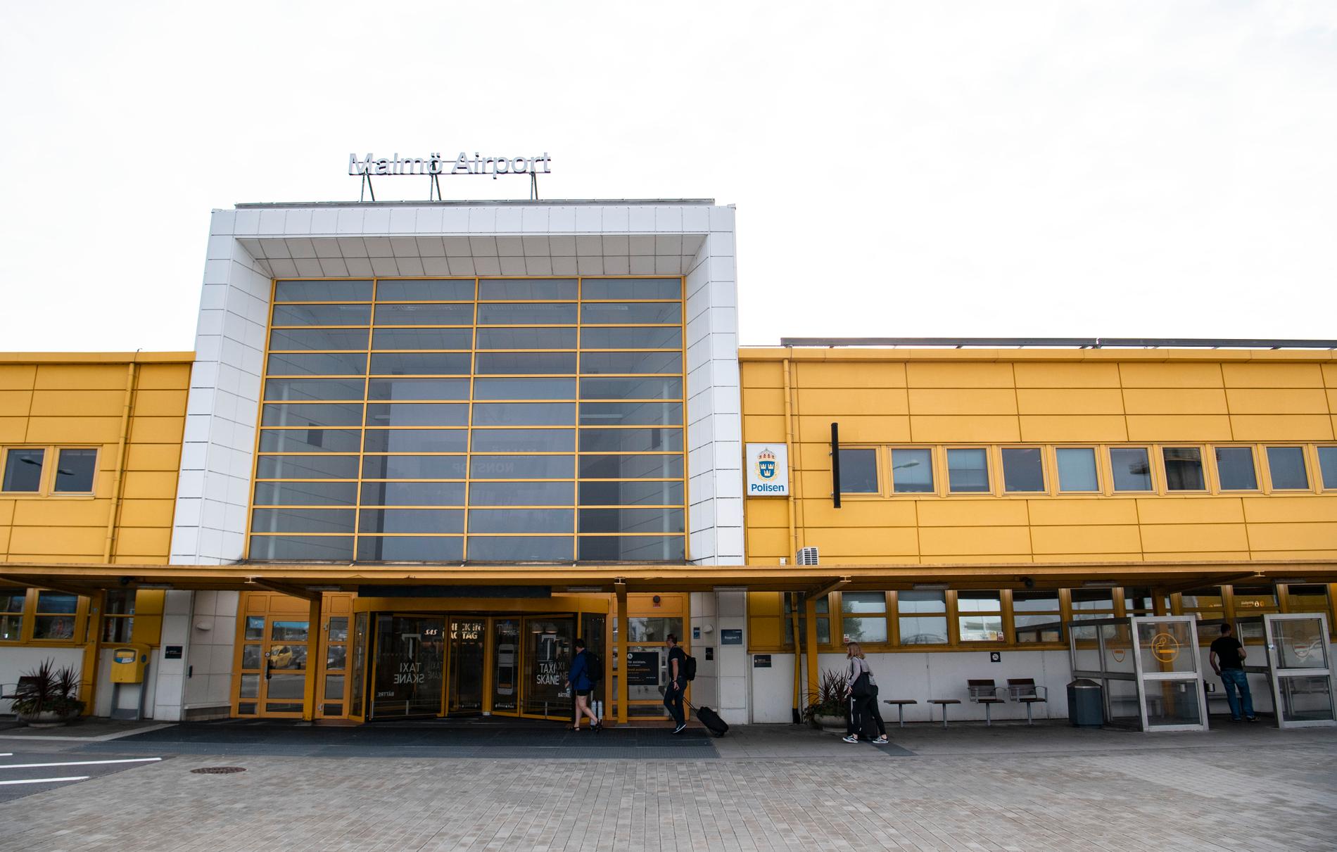 Personal på Malmö Airport har larmat om misstänkt läckage från en försändelse. Arkivbild.