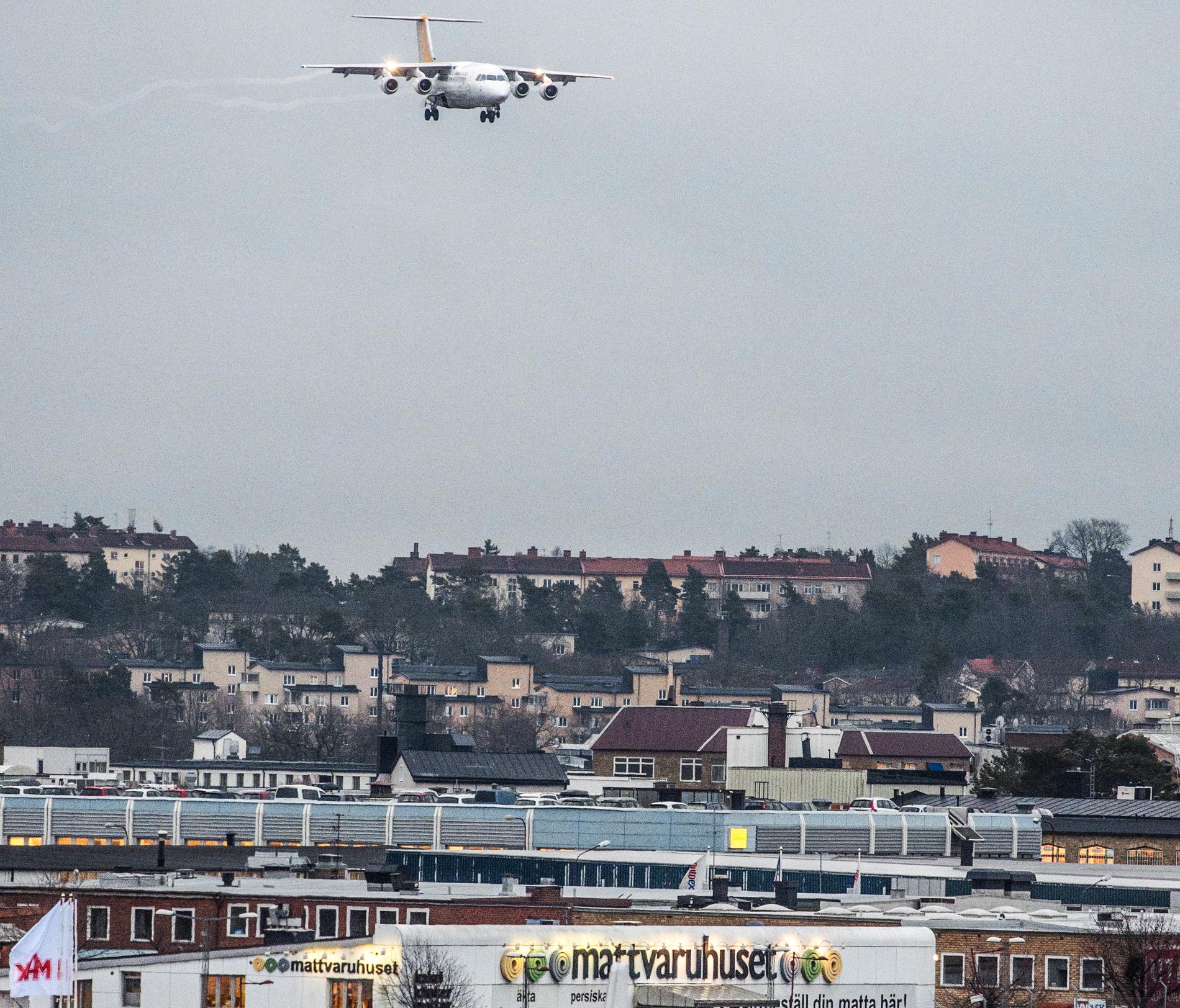 I en internationell rankning  gjord av Airhelp får Bromma flygplats bottenbetyg — och utses till världens femte sämsta flygplats, skriver stockholmdirekt.