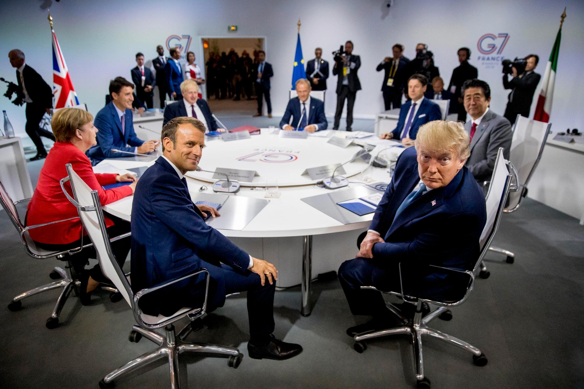 USA:s president Donald Trump (längst fram till höger) på G7-mötet. Här med bland andra Frankrikes president Emmanuel Macron (längst fram till vänster) och Tysklands Angela Merkel (till vänster).