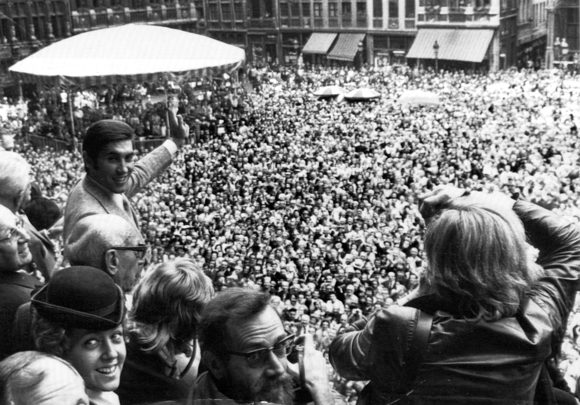 Eddy Mercx hyllas efter segern i Tour de France 1972