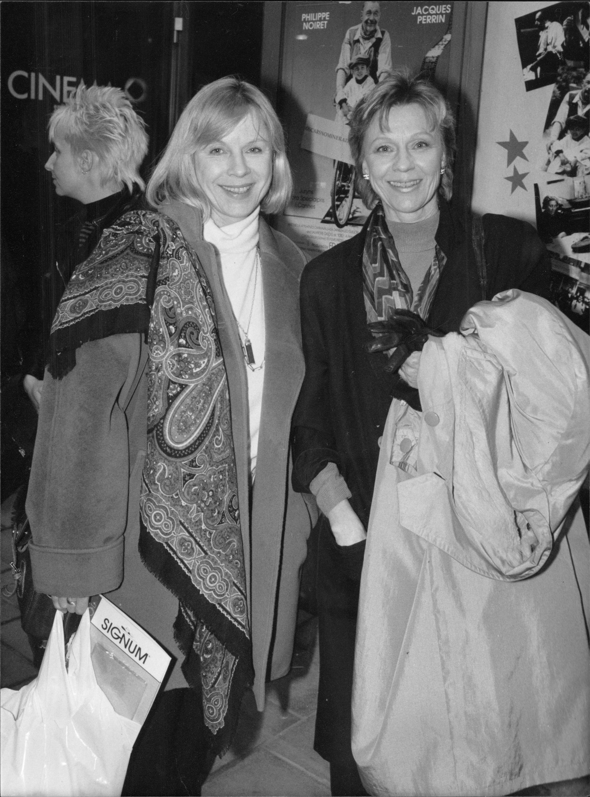 Bibi Andersson med sin syster Gerd på premiären av filmen ”Cinema Paradiso” 1990. 