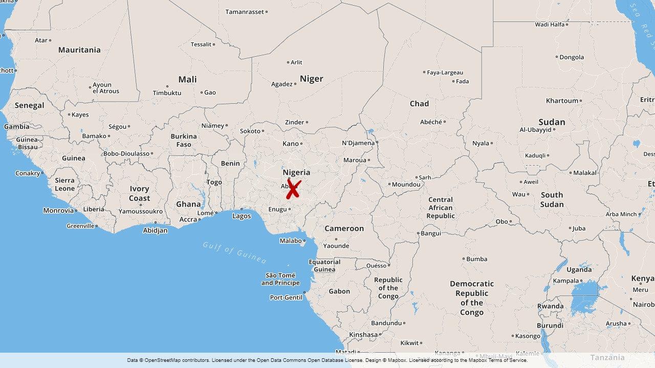 Minst 35 människor dödades i en explosion i centrala Nigeria.