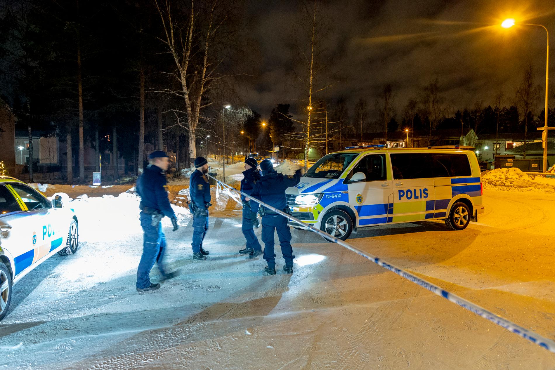 En person har mördats i Ersboda i Umeå.