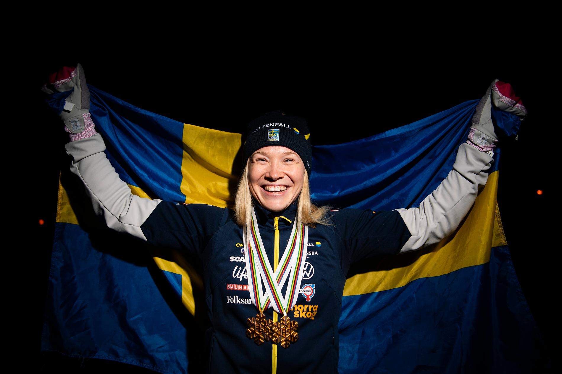 Jonna Sundling tog två guld i VM 2021 – sprint och sprintstafett