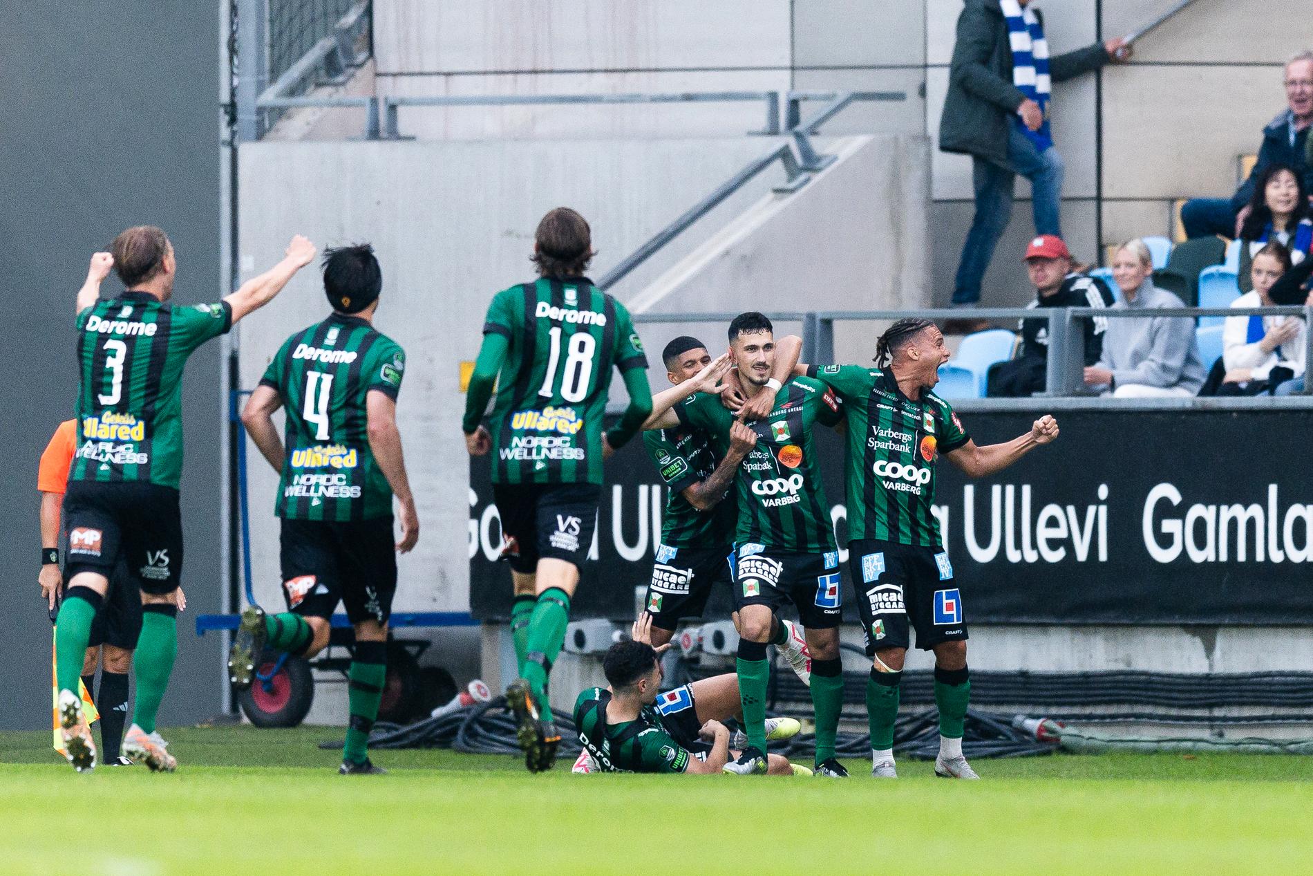 Jubel i Varberg efter 2–0-målet mot IFK Göteborg.