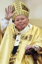 Lever Johannes Paulus II är svårt sjuk - men vid liv. För SVT tog det fem timmar inna misstaget på hemsidan upptäcktes.