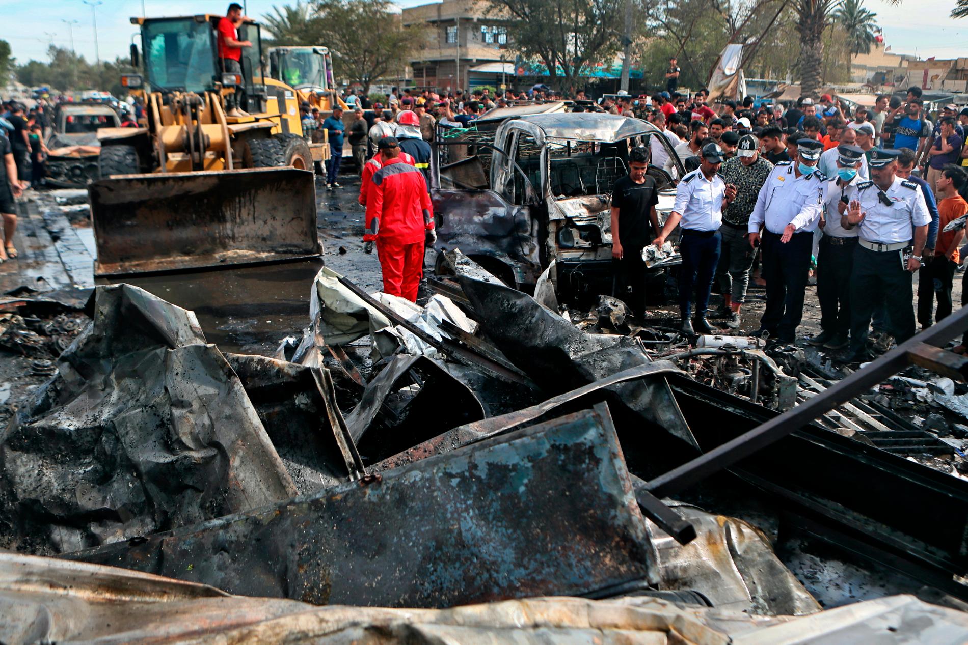 Förödelse efter bombdådet i Iraks huvudstad Bagdad.
