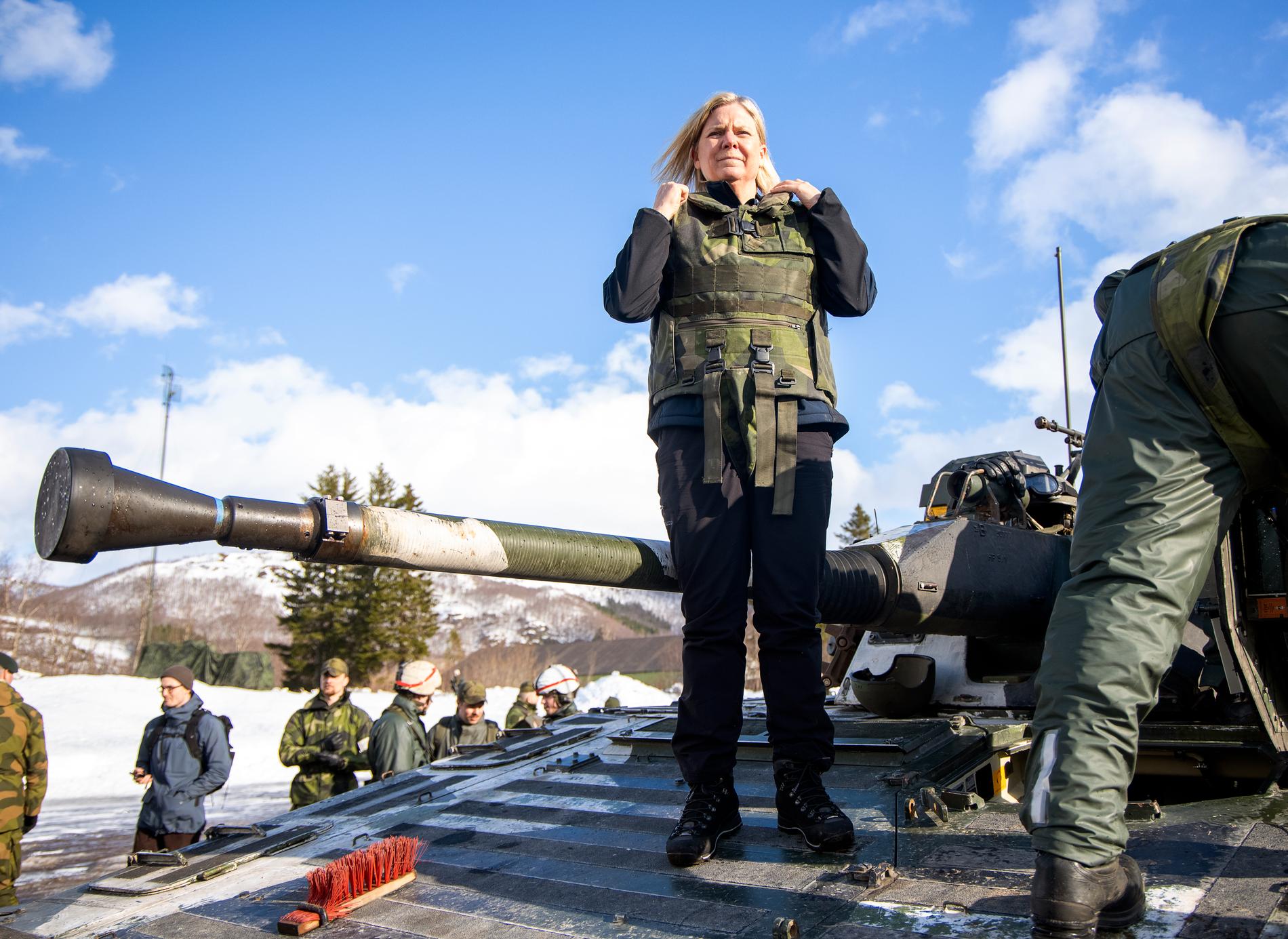 ”Stort tack för det arbete ni gör för att försvara vårt land”, sa statsminister Magdalena Andersson till soldaterna. 