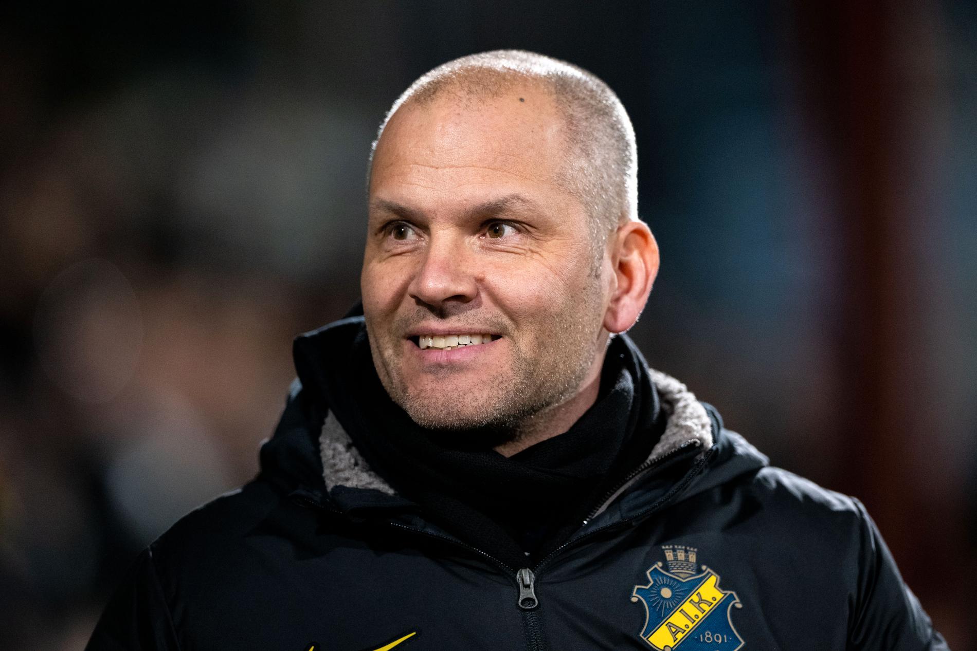 Klubbdirektören, vd:n och tillfällige sportchefen i AIK Manuel Lindberg.
