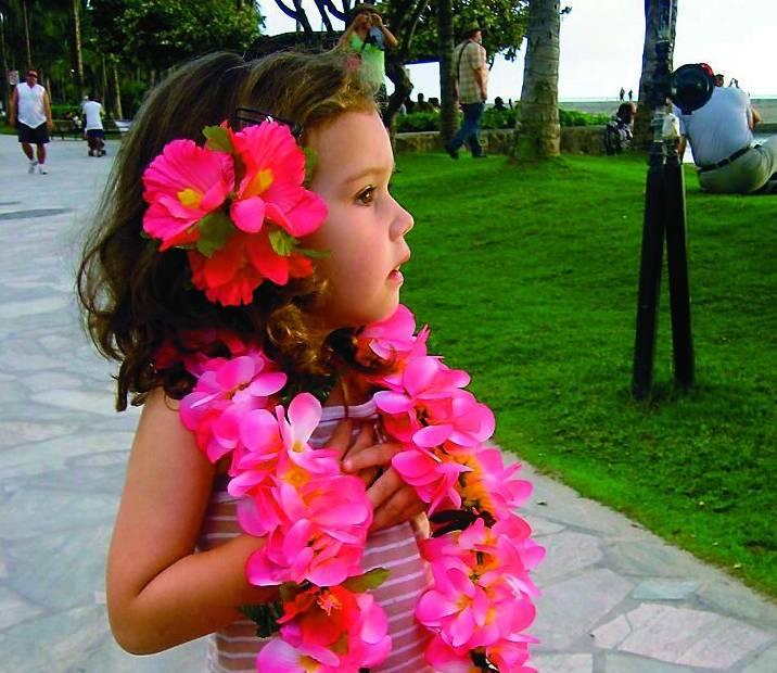 Blomster­kransen, lei, är en av Hawaiis starkaste symboler. Den finns att köpa i varje gathörn.