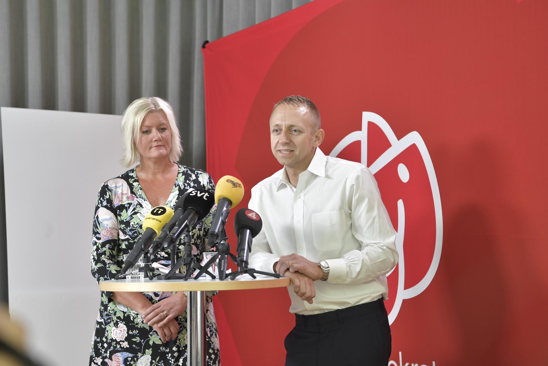 Valledare John Zanchi och Lena Rådström Baastad.