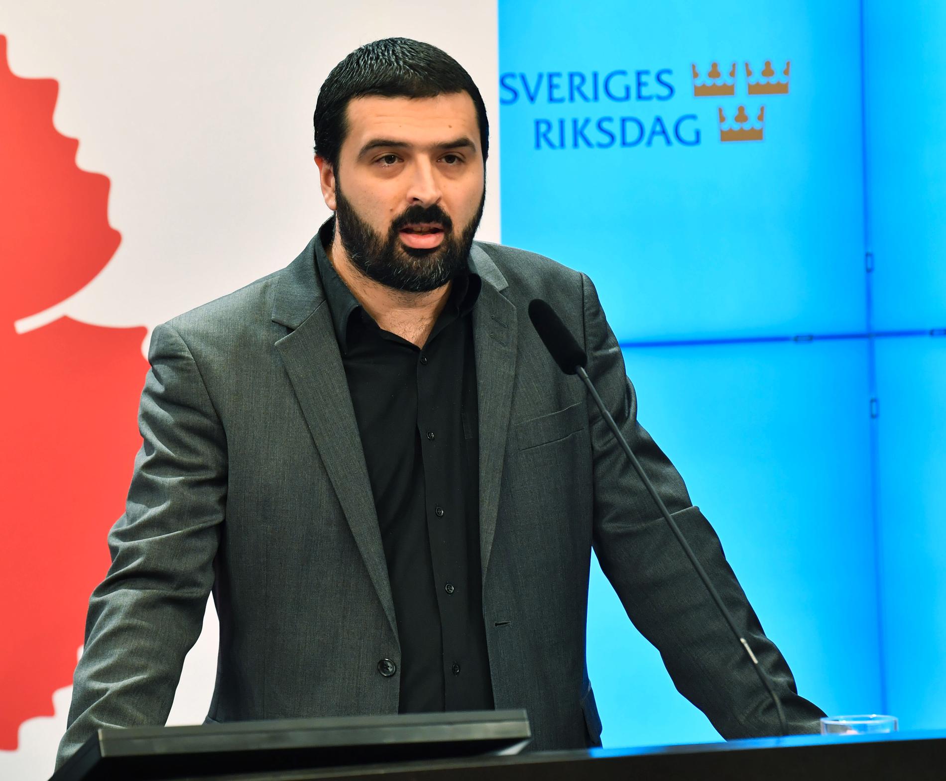 Ali Esbati är ny ekonomisk-politisk talesperson för Vänsterpartiet. Han tar över efter Ulla Andersson som lämnar riksdagen i samband med höstens val. Arkivbild.