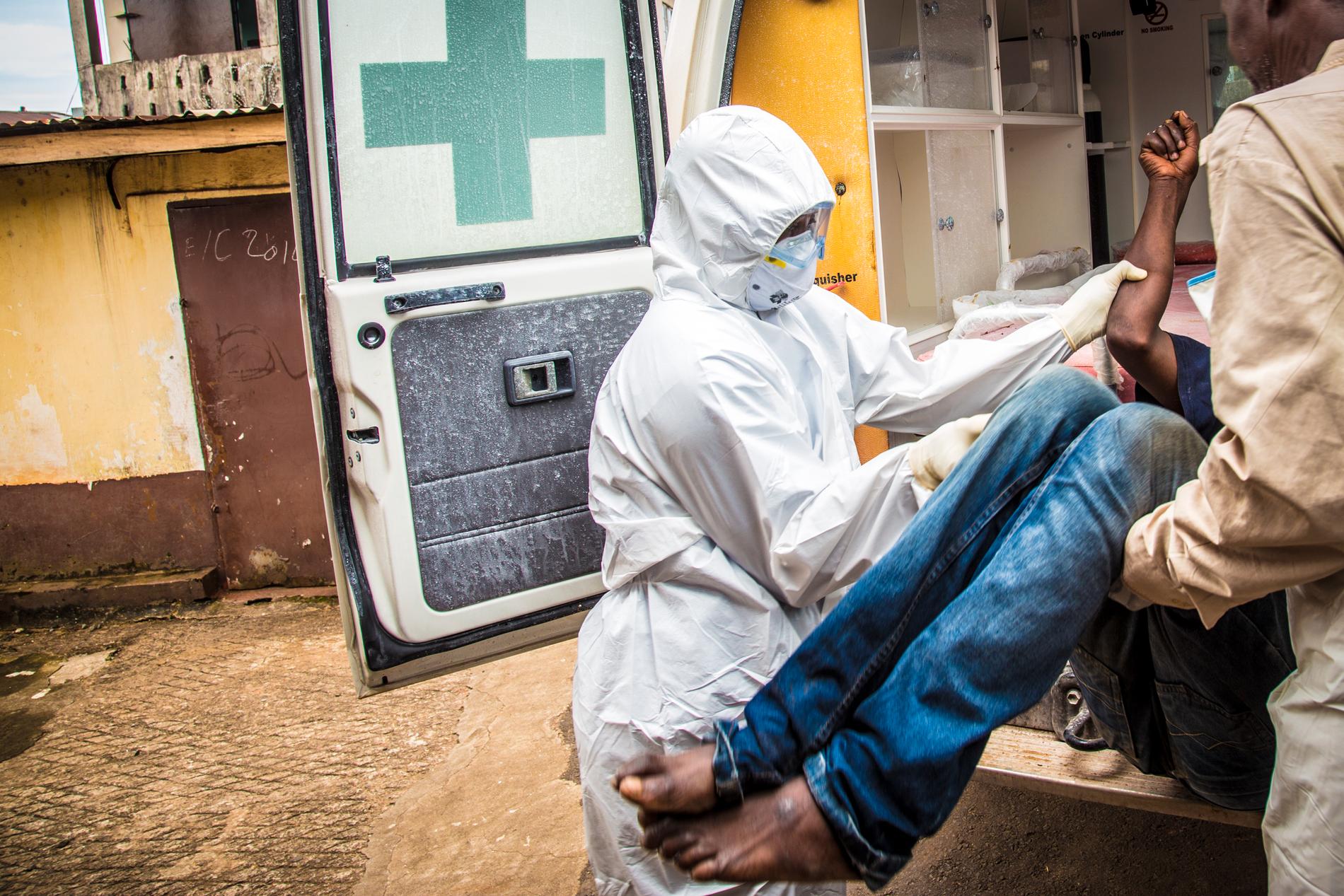 I det stora ebolautbrottet i Västafrika 2014–2016 miste 11 300 personer livet. Bilden är från Sierra Leone. Arkivbild.