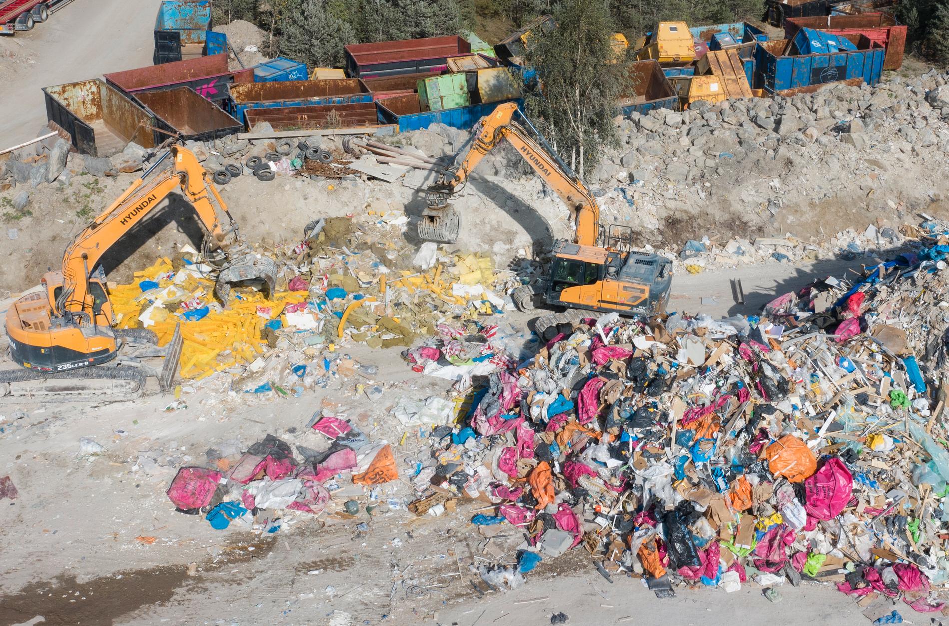 En återvinningsanläggning nära Tumba där företaget NMT Think Pink hanterade byggavfall. Arkivbild.