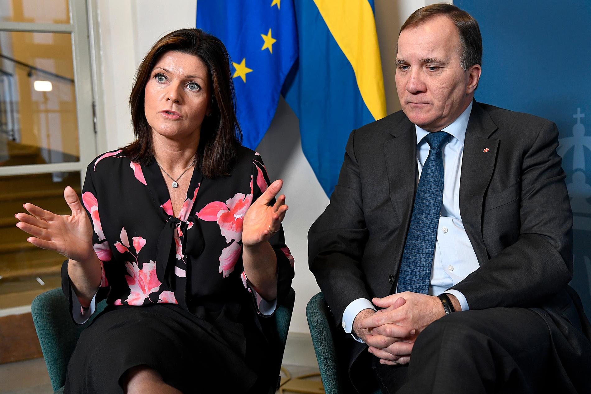 Arbetsmarknadsminister Eva Nordmark och statsminister Stefan Löfven.