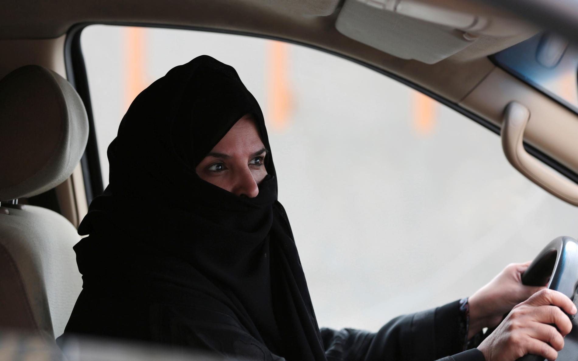 Kvinnliga aktivister som kampanjat för rätten att köra bil i Saudiarabien har gripits och torterats, enligt Amnesty International. Arkivbild.