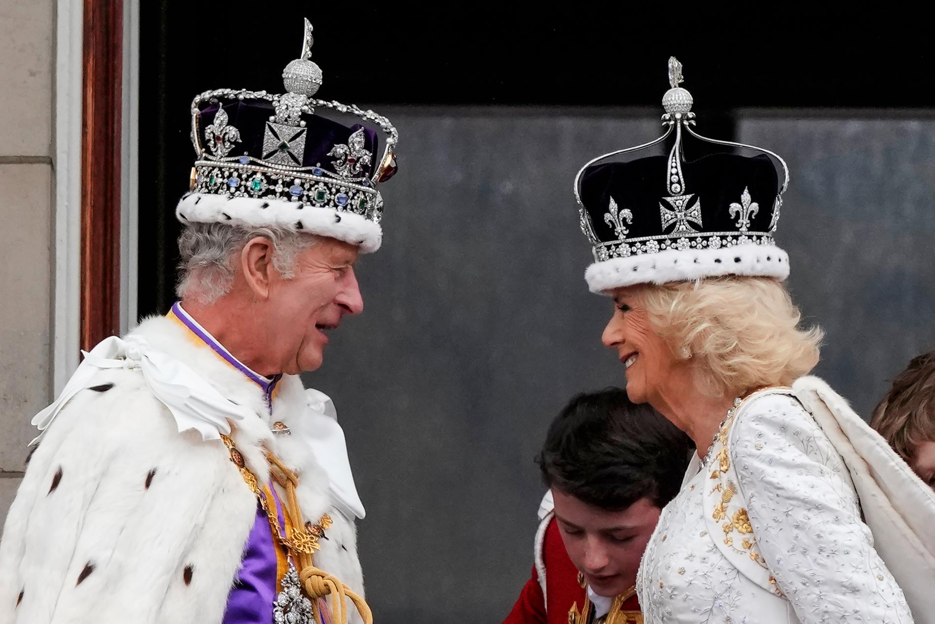 Storbritanniens nya kungapar, Charles III och drottning Camilla. 