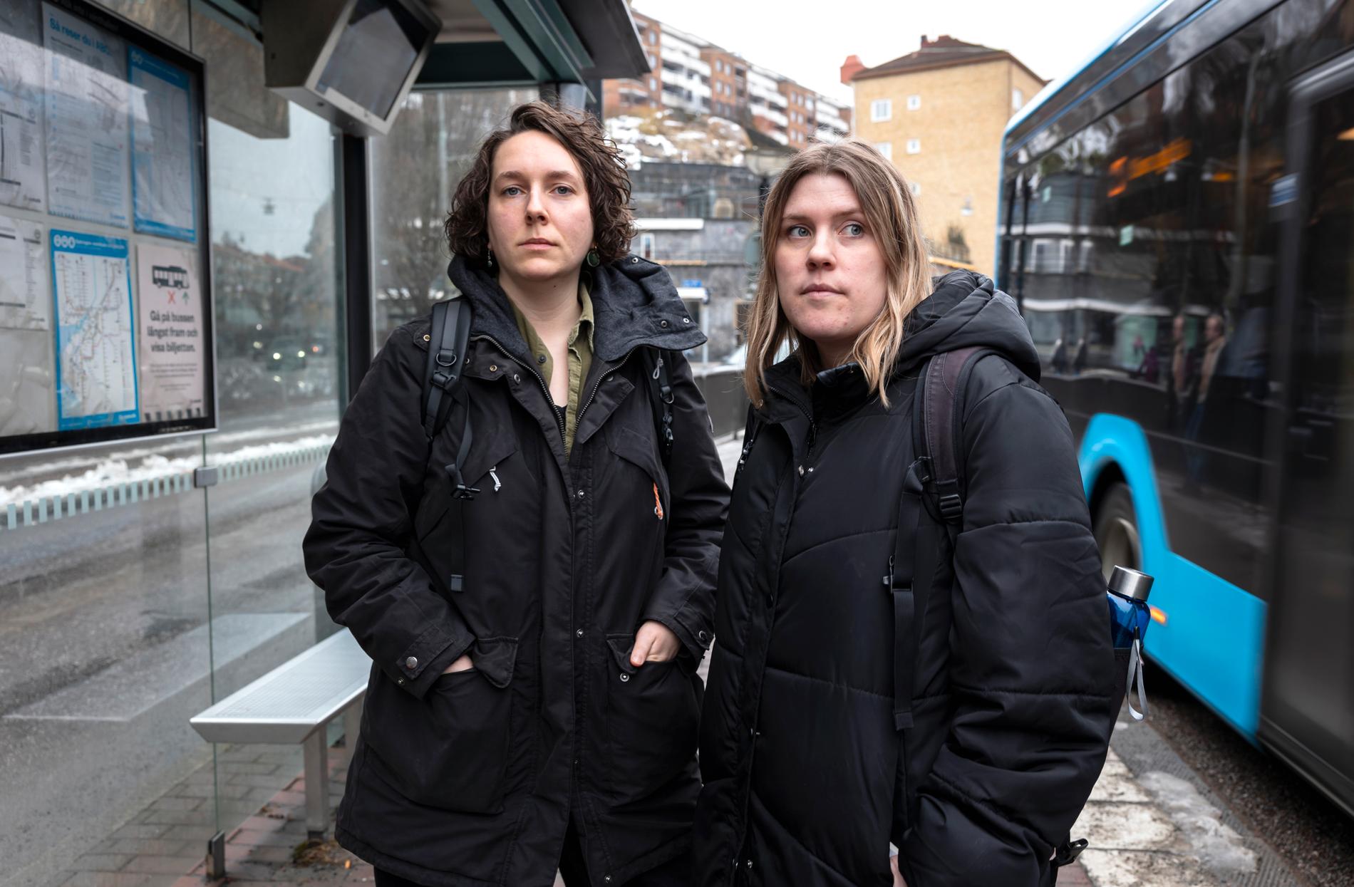 Studenterna Wendela Ek och Malin Ekström motsätter sig civila kontroller.