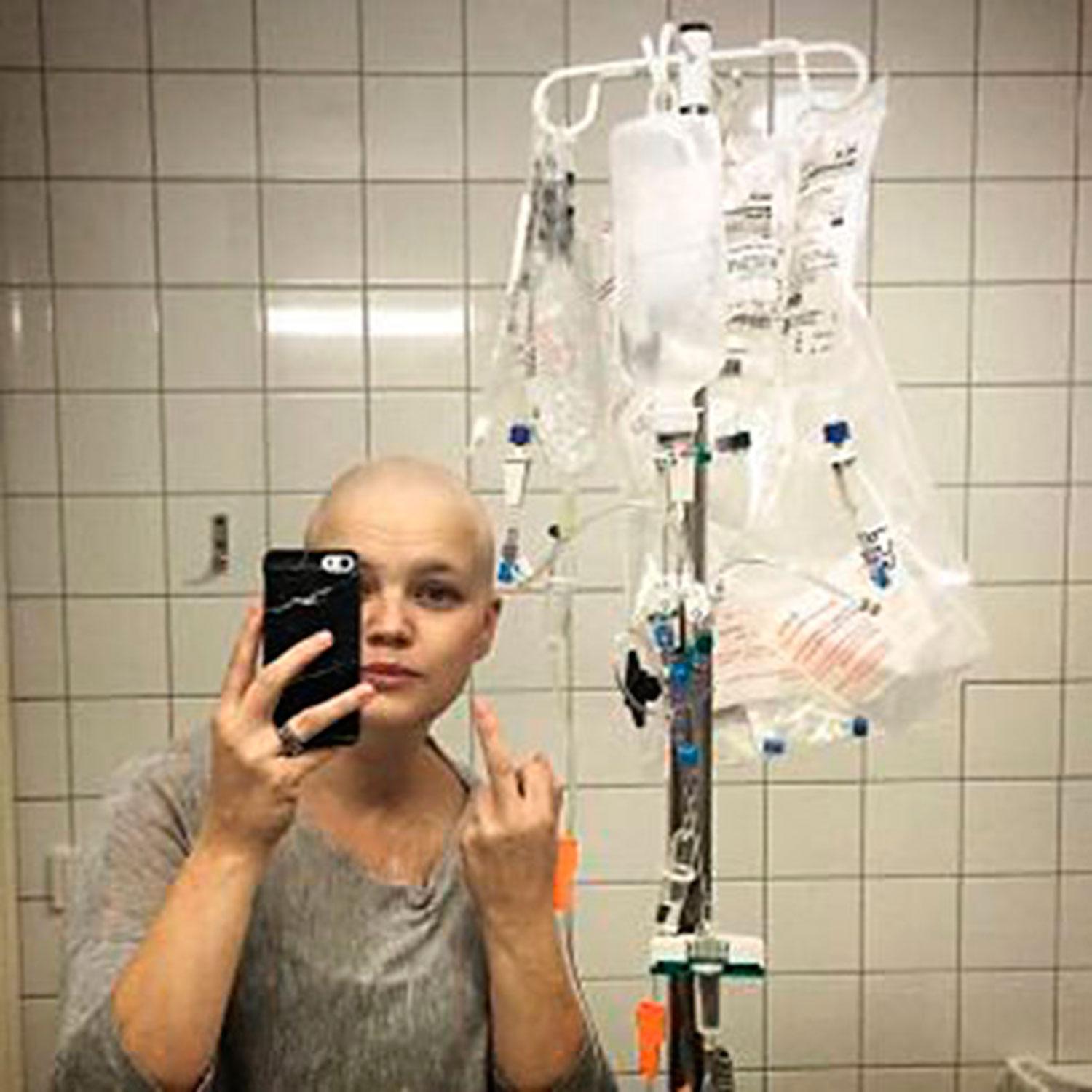Norska Jeanine Esberg var svårt sjuk i bröstcancer. Behandlingen som varit framgångsrik i Sverige, är för dyr för Norge.