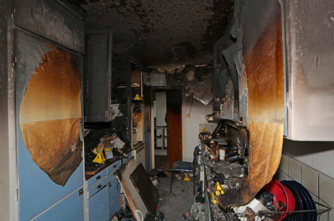 Lägenhetsbranden i Hässelby orsakade skador för 350 000 kronor.