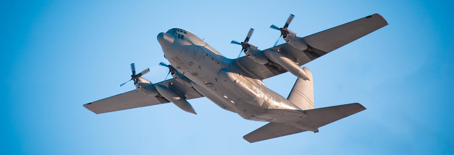 Ett Hercules transportflygplan Lockhead C-130 (dock inte det det plan som kraschade).