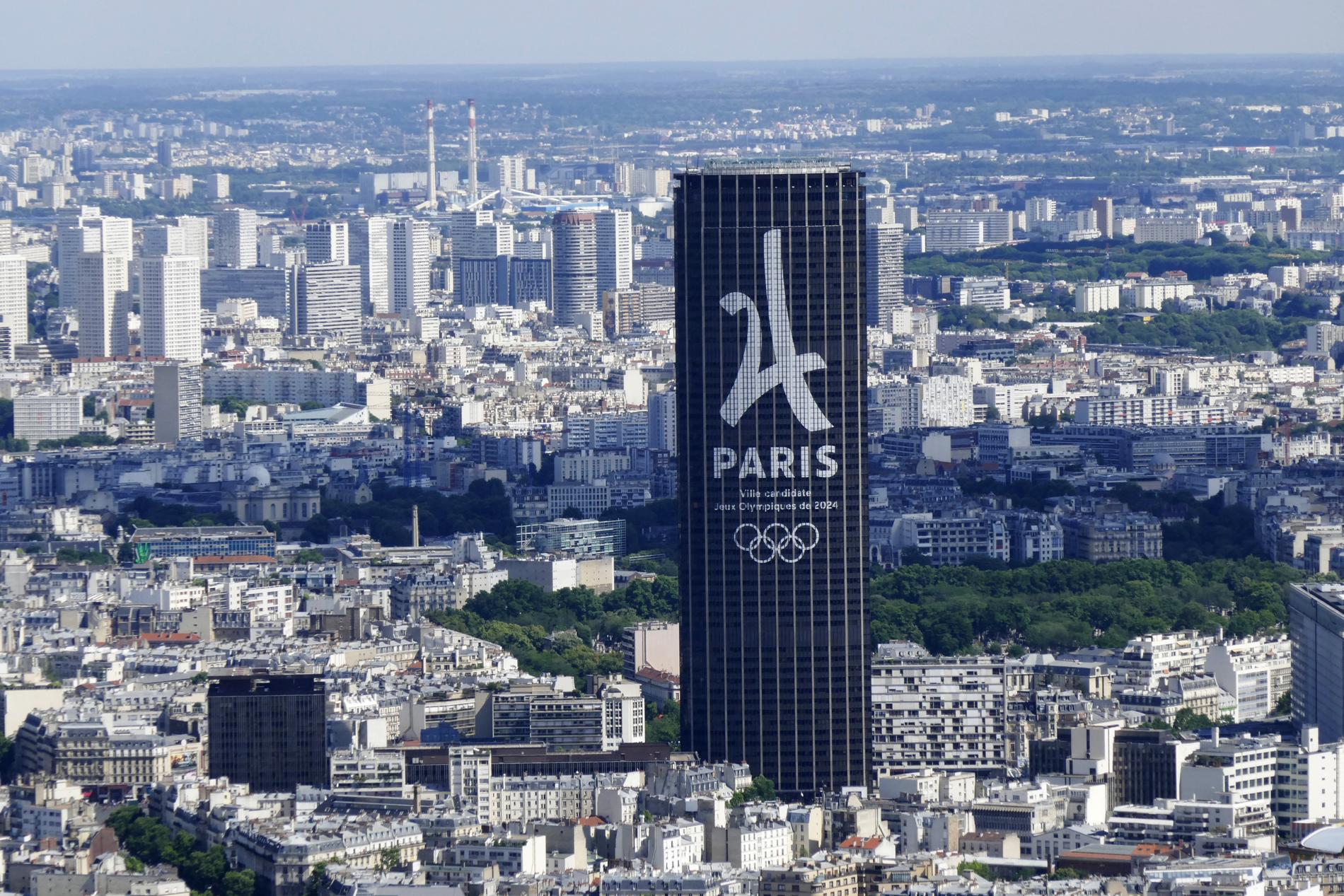 Utsikt från Eiffeltornet i Paris. Den franska huvudstaden är värd för OS 2024. 