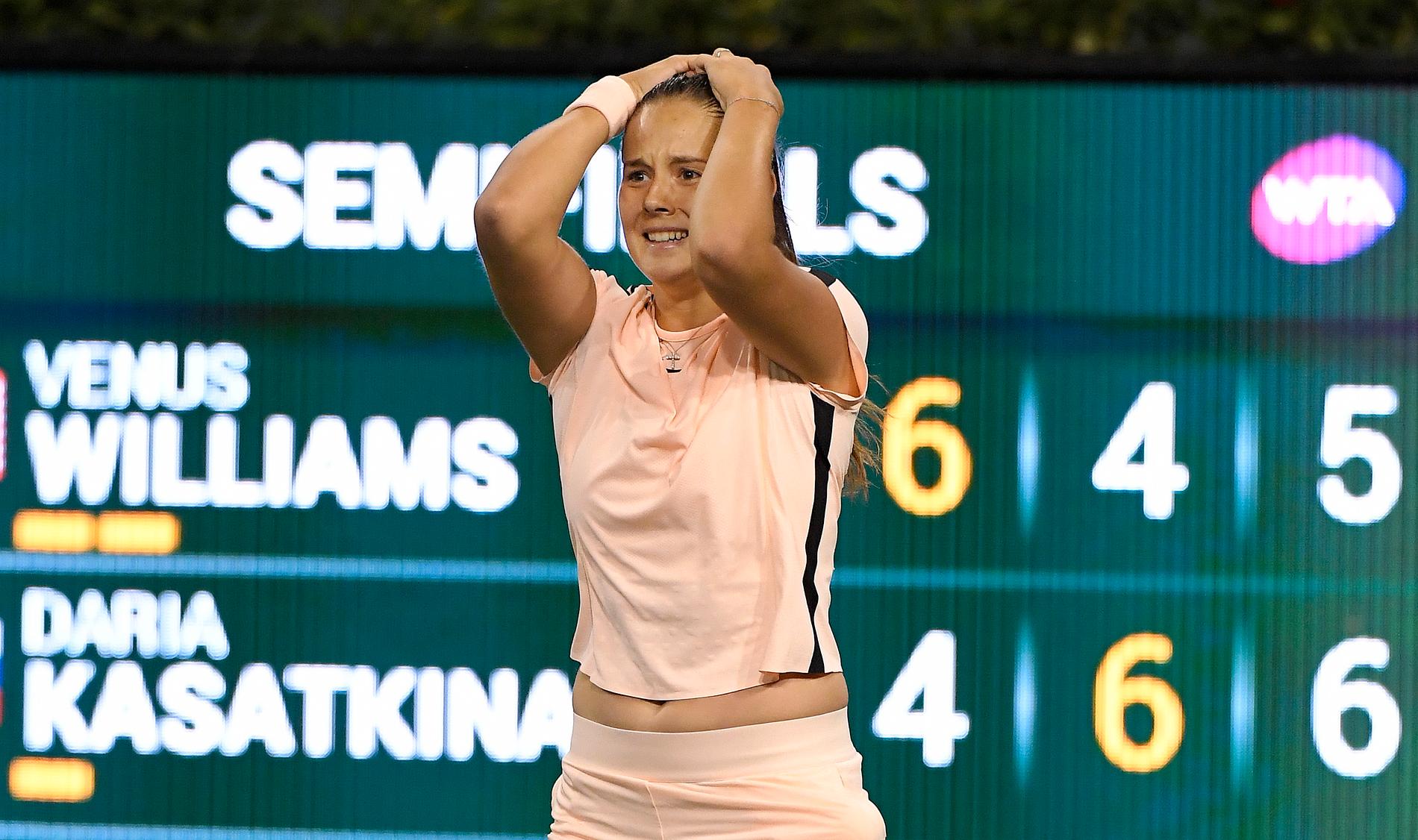 Darija Kasatkina kan inte tro att det är sant att hon slagit Venus Williams.