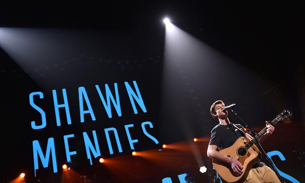 Shawn Mendes under en konsert i Los Angeles i december 2014.