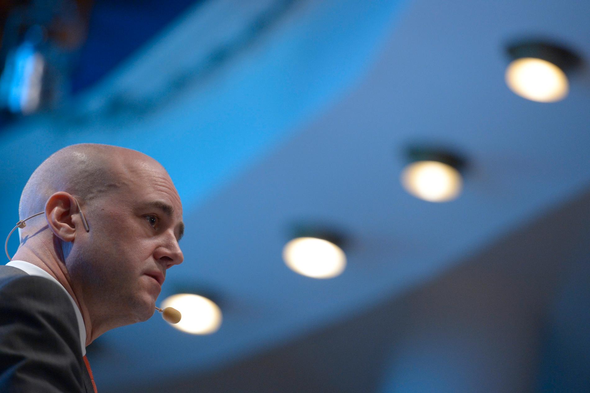 Fredrik Reinfeldt instämmer i Carl Bildts farhågor om att Donald Trump riskerar göra världen osäkrare.