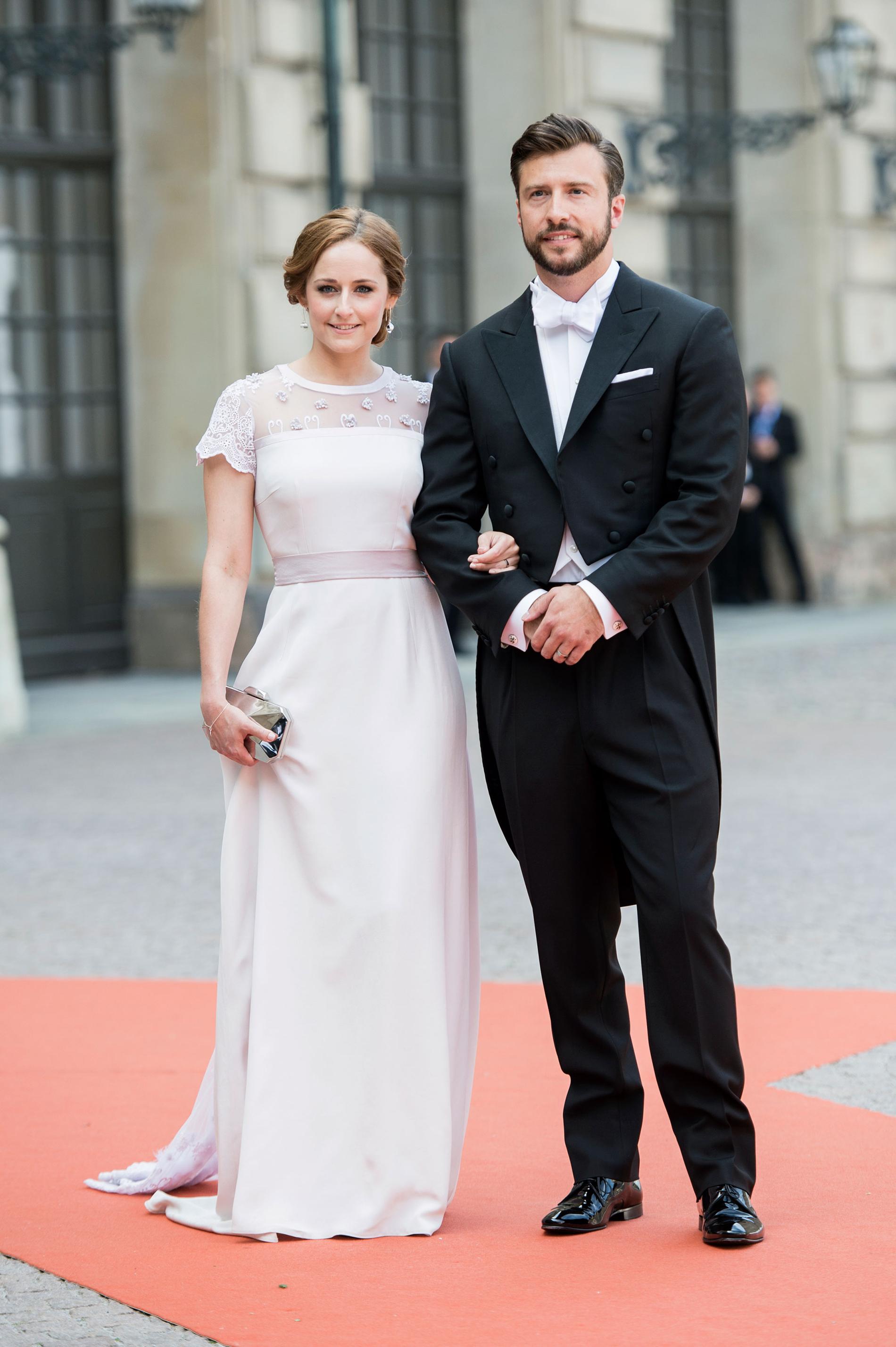 Prinsessan Sofias storasyster Lina med maken Jonas Frejd. Här på prinsparets bröllop i juni 2015.