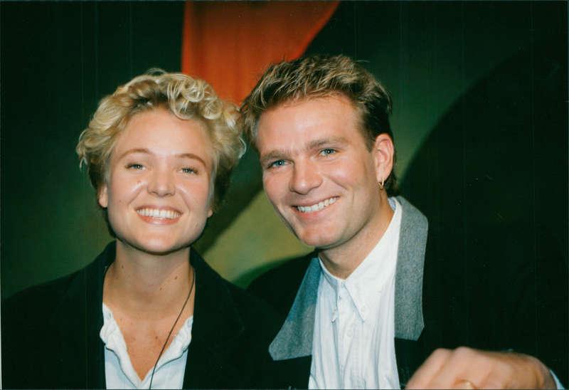 1992: Med kollegan Claes Åkesson i genom­brotts­programmet ”7-9”.