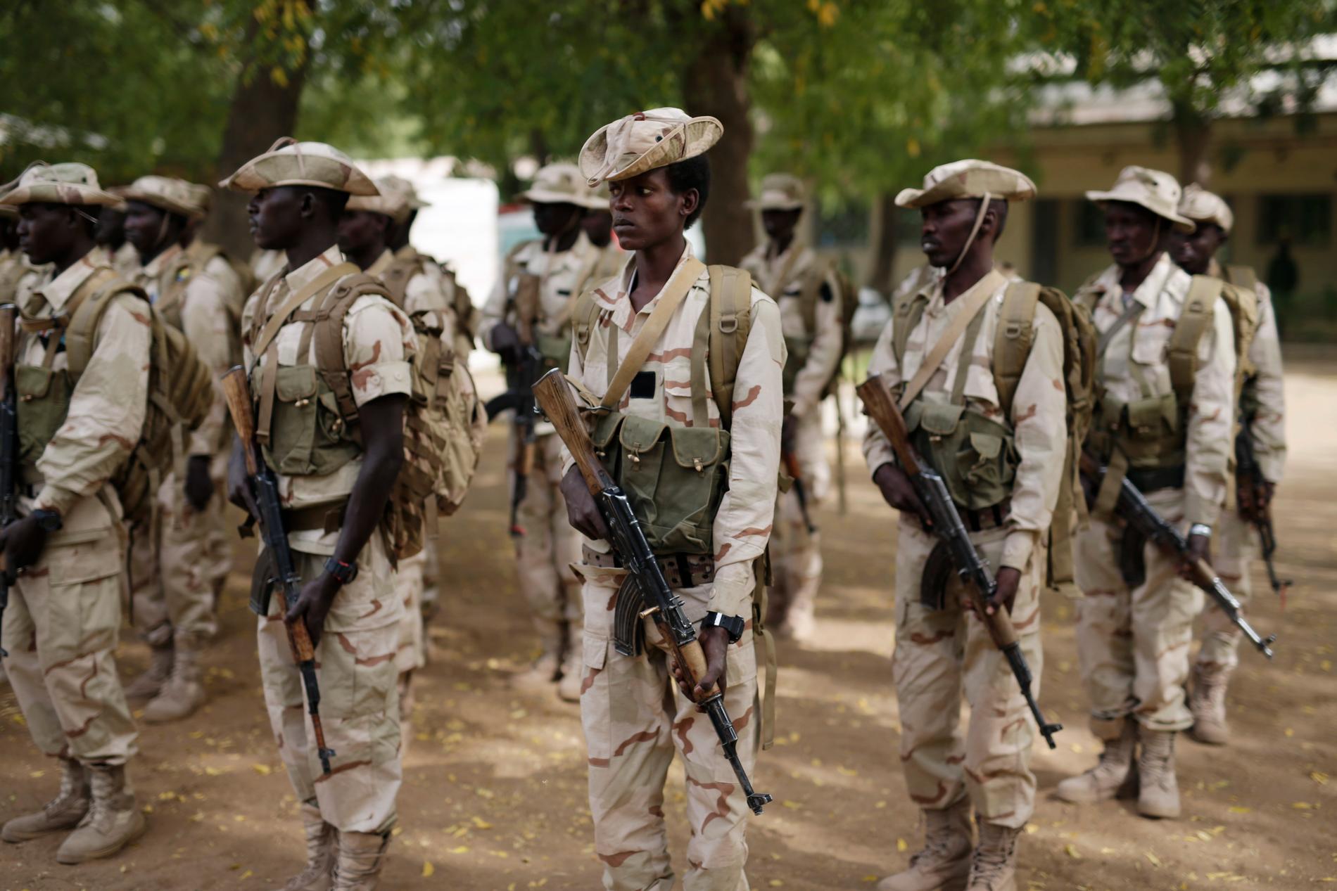 Soldater i Tchads armé. Högt uppsatta militärer inom armén har dömts för narkotikasmuggling. Arkivbild.