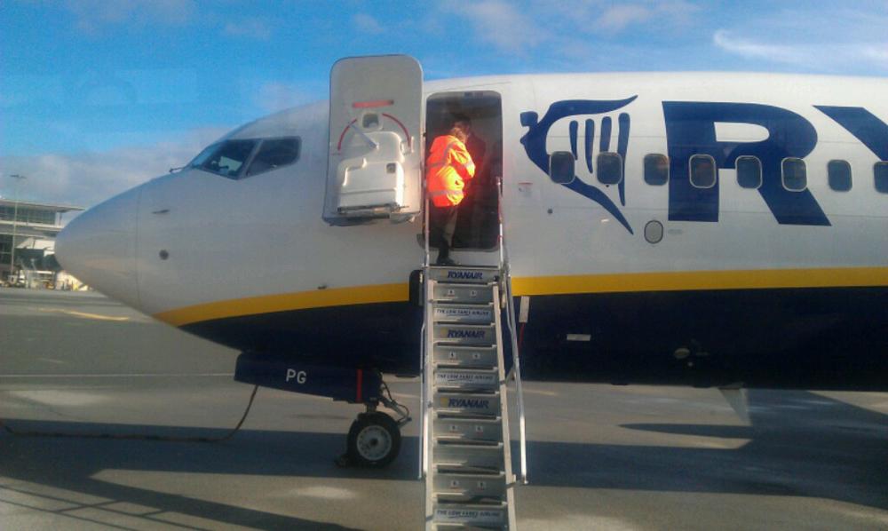 Tvingades nödlanda. På grund av tekniska problem tvingades Ryanairs flight FR9086 landa i danska Billund.