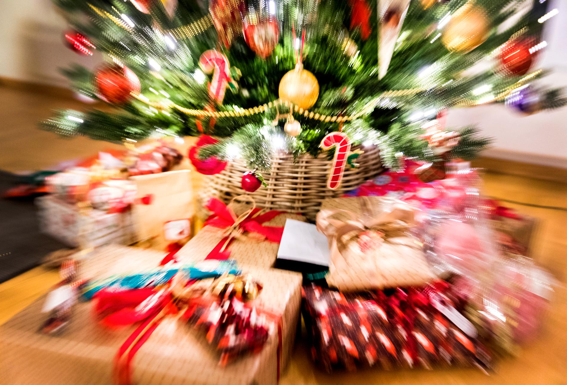 ”Förra året var det många som fick avstå att fira jul som vanligt. I år har vi visserligen en ny virusvariant, men det betyder ju inte att det är en ny sjukdom som sprids”, säger Hallengren.