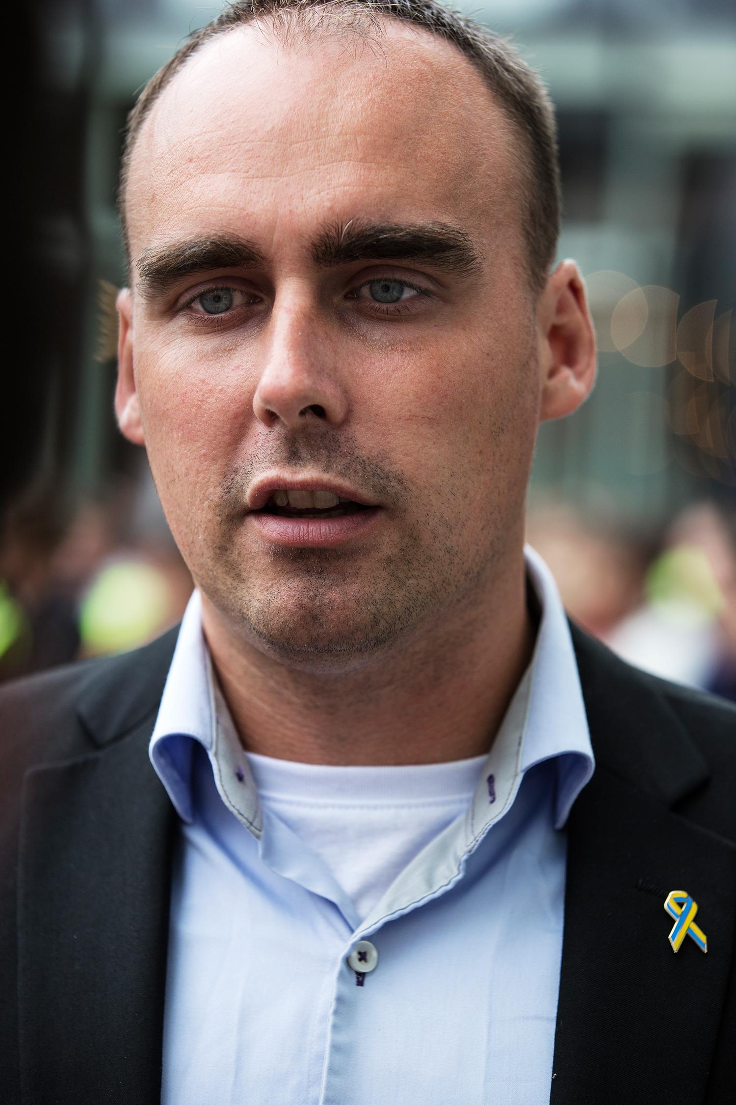 Stefan Johansson, tidigare partiledare för nazistiska Svenskarnas parti, är generalsekreterare för partigruppen APF.