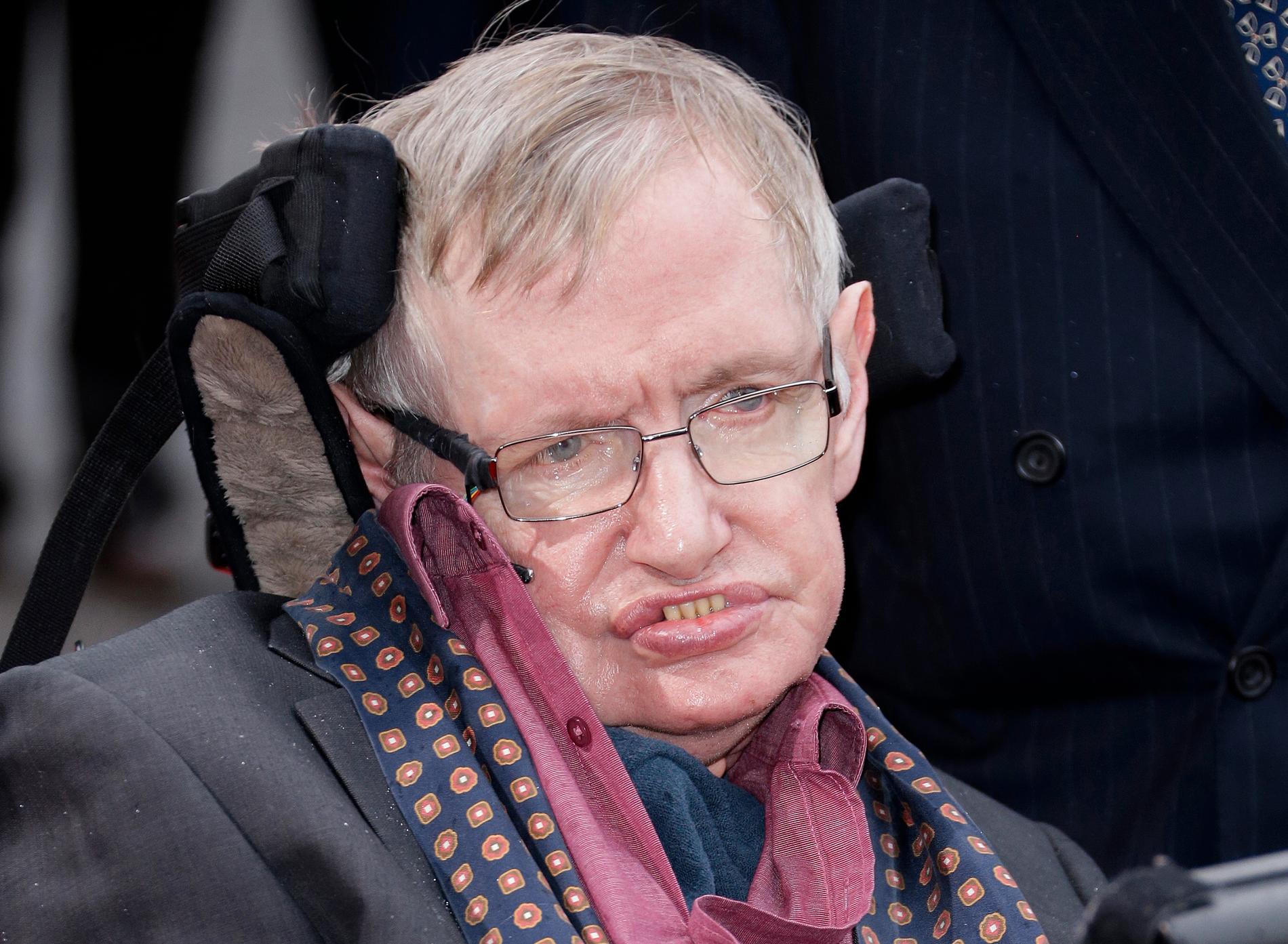Stephen Hawking avled 14 mars. Bilden togs 2015.