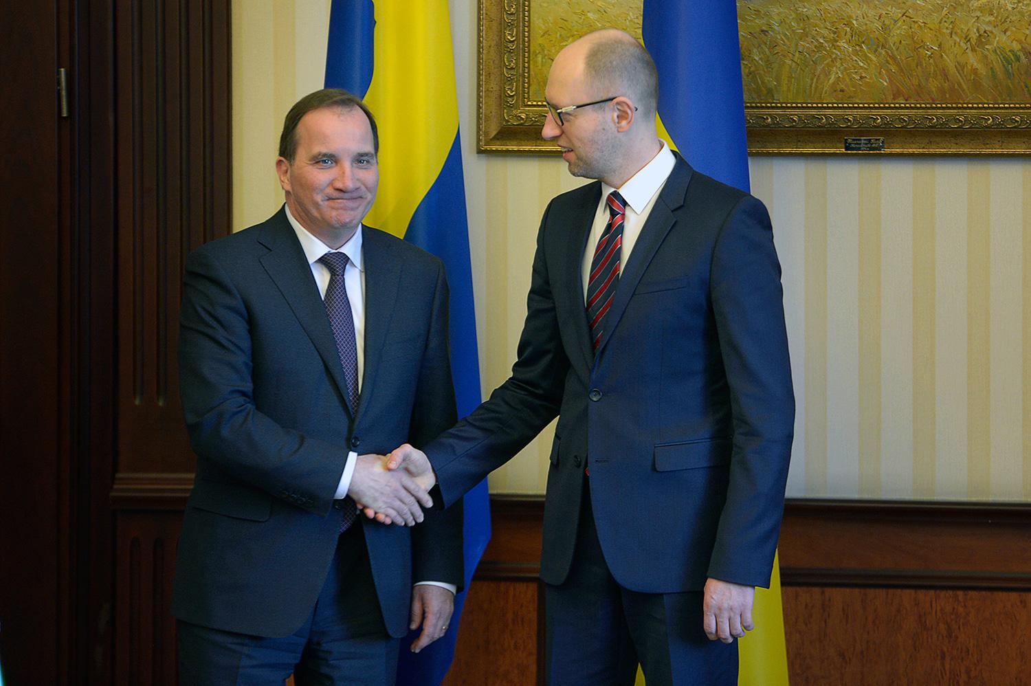 Stefan Löfven och Ukrainas premiärminister Arsenij Jatsenjuk.